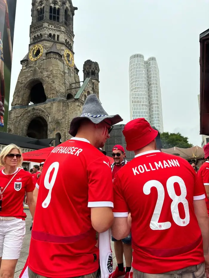 Party im Schatten der Gedächtniskirche