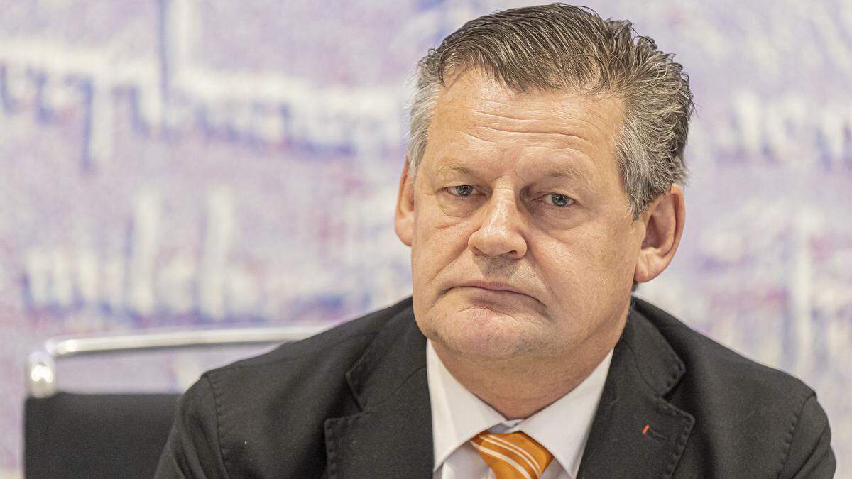 Bürgermeister Christian Scheider entschuldigt sich bei Aufdeckerjournalist Franz Miklautz