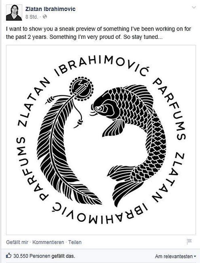 Zlatan Ibrahimovic präsentiert das Logo seines Parfüms