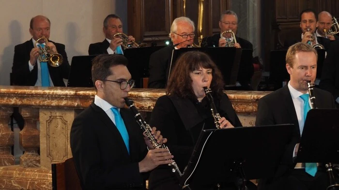 Die Klagenfurter Stadtkapelle und das Oboen-Ensemble der Gustav Mahler Musikschule gaben Sonntag am Nachmittag im Klagenfurter Dom ein Konzert zugunsten des mobilen Kinderhospizes Sonnenmond. Sonnenmond unterstützt sterbenskranke Kinder und ihre Angehörigen in ganz Kärnten.