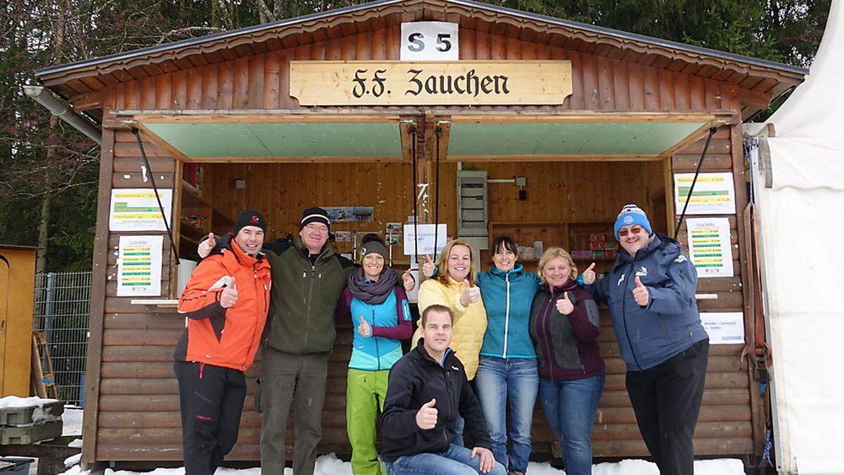 Sie sorgen sich um das leibliche Wohl der Zuschauer am Kulm: Die FF Zauchen 