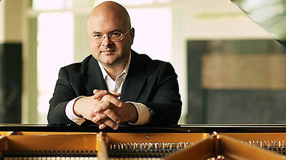 Klagt gegen den Kultur-Lockdown: Pianist und Intendant Florian Krumpöck