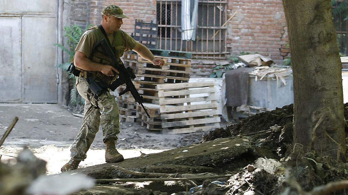 Nach Unwetter: Sicherheitskräfte jagen in Tiflis Raubtiere