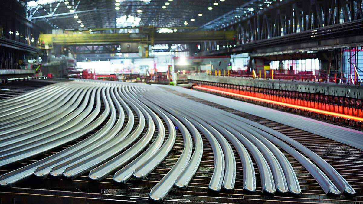 120 Meter lange Schienen sorgen für High-Speed bei der Bahn