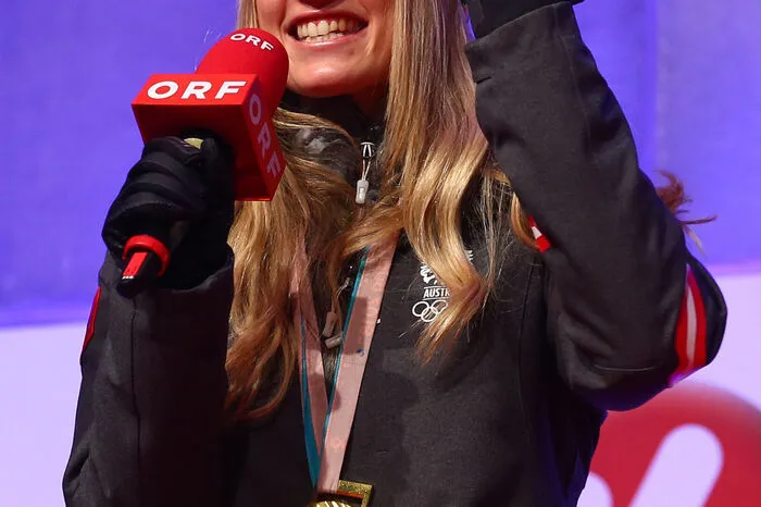 ... genau so wie Snowboard-Ass Anna Gasser.