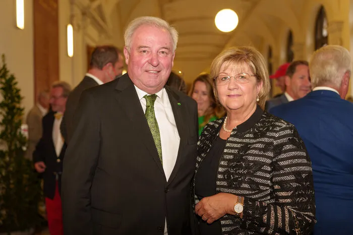 Der steirische Altlandeshauptmann Hermann Schützenhöfer und seine Frau Marianne mischten sich unter die Gäste. 