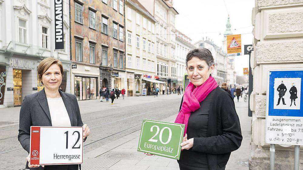 Vizebürgermeisterin Judith Schwentner und Elke Achleitner, Chefin der Stadtvermessung