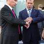 Putin und Medwedew auf einem Archivbild von 2011