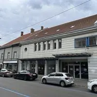 Leerstand in Hauptplatznähe: Der Carla-Laden und der angrenzende Re-Use-Shop sind geschlossen