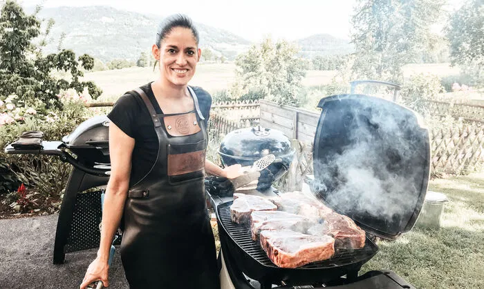 Neu 2020: Heuer erstmals mit BBQ Expertin Yulia die Partyköchin. Die vielseitige und trendige Köchin hat ein modernes und spannendes Programm mitgebracht
