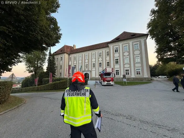 Klicken Sie sich durch die Bilder der Übung!