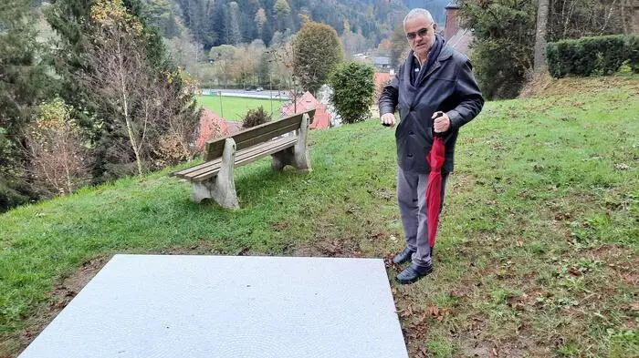 In Arzberg, am Ende des Kreuzwegs, entsteht der neue Urnenfriedhof