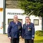 Thomas Duss (rechts) und Hermann Koraschnig verabschieden sich nach 22 Jahren aus der Kommandantenriege der Freiwilligen Feuerwehr Moosburg