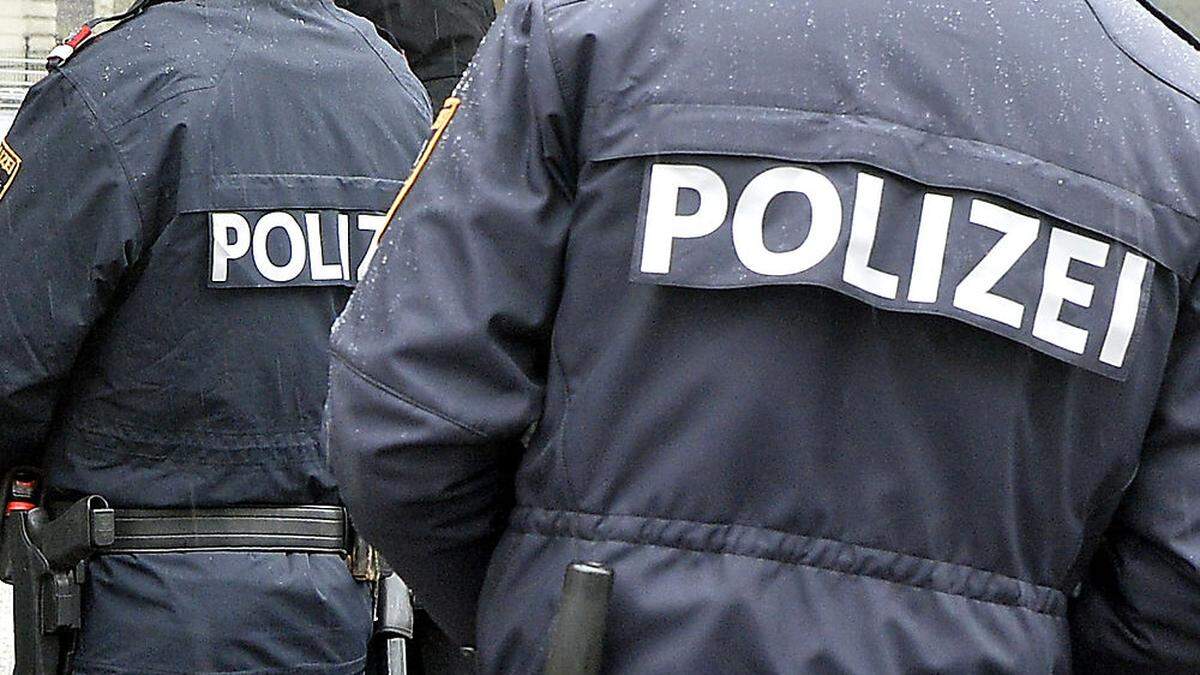 Die &quot;echte Polizei&quot; jagt den &quot;falschen Kieberer&quot;