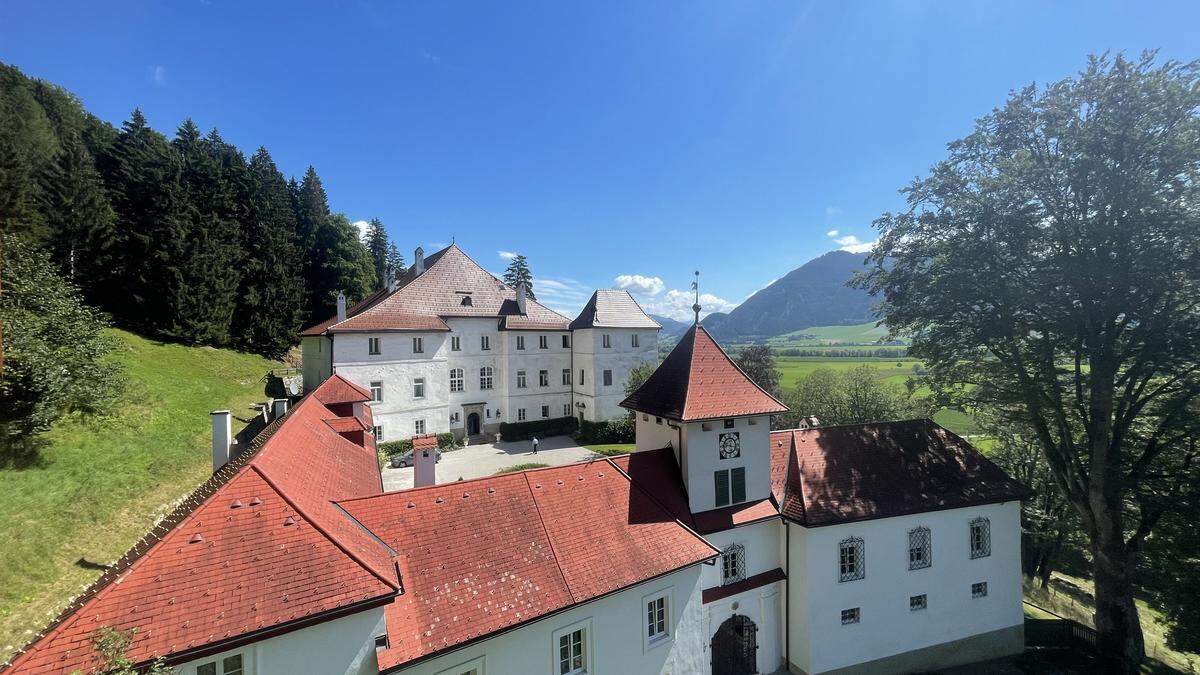 Das Schloss Friedstein wurde von der Adelsfamilie Hohenlohe bewohnt