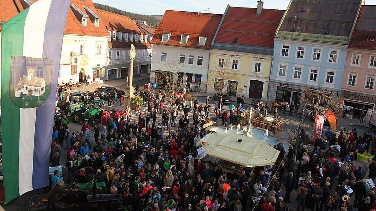 Zwischen 1500 und 2000 Besucher fanden nach Feldkirchen