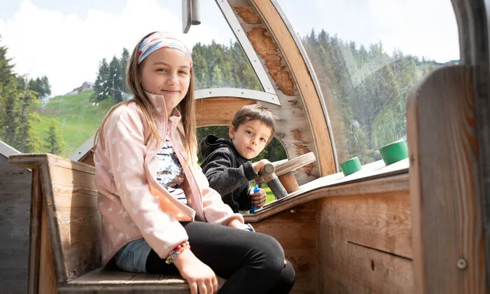 Auf der Planai findet in der Pistenraupe auch im Sommer Winteraction statt