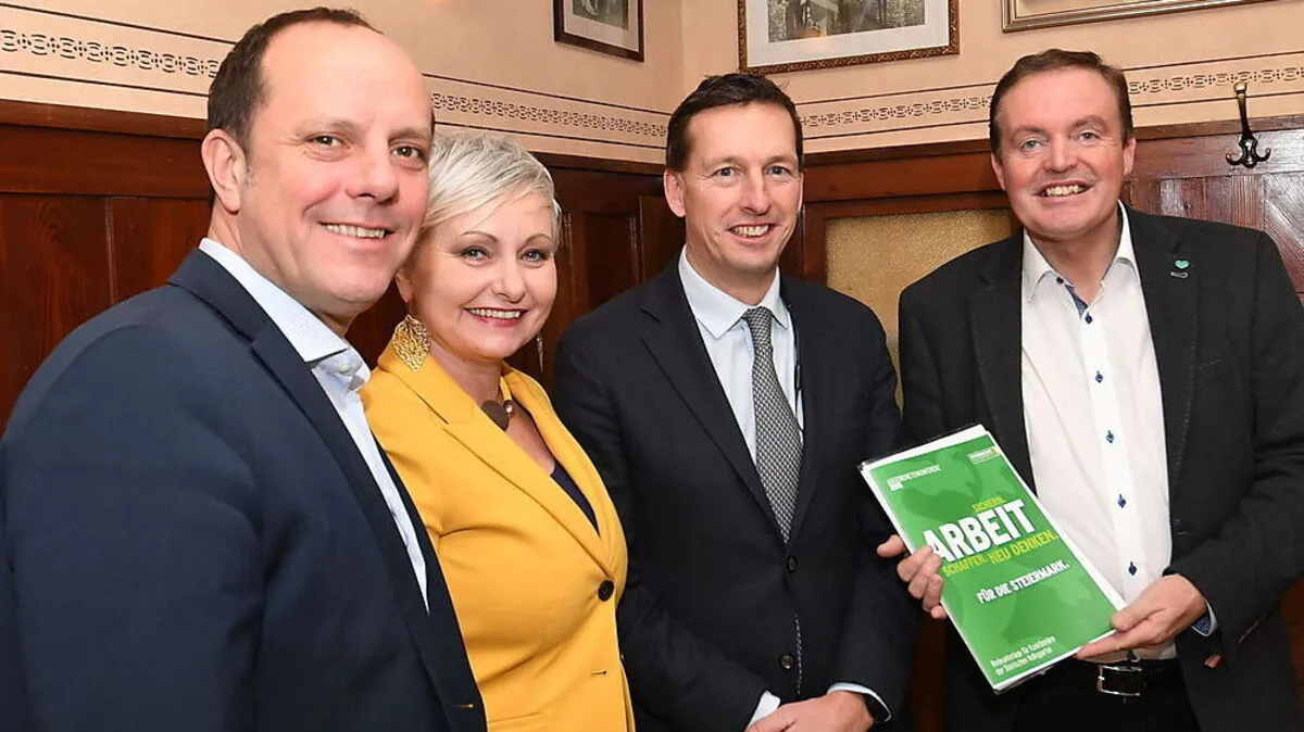 Christoph Stark, Johanna Steinbauer, Andreas Kinsky und Bernhard Ederer blickten auf 2018