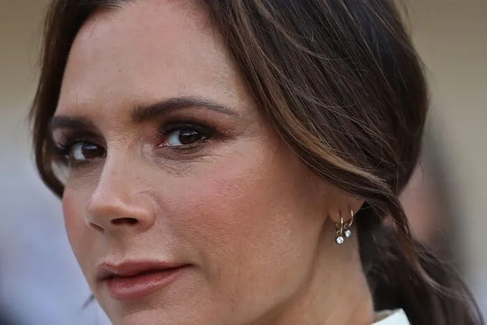 Zahlreiche Promis nahmen an der Eröffnung teil - u.a. Victoria Beckham ...