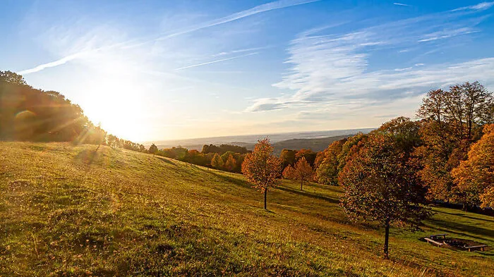 Der goldene Oktober und die Sonne der Wochenmitte überdauern bis zum Wochenende