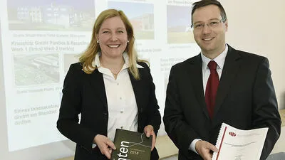 Sabrina Schütz-Oberländer und Markus Bliem präsentierten die Bilanz der Entwicklungsagentur Kärnten