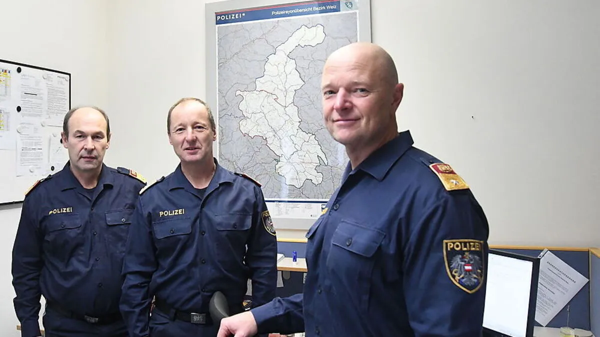 Johann Fellner, Klaus Strobl und Harald Eppich vom Bezirkskommando der Polizei Weiz