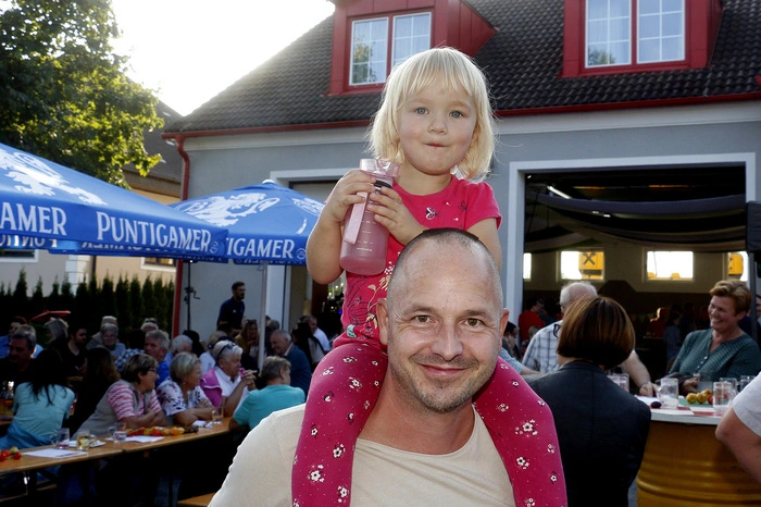 ...sorgten für Gaumenfreuden bei Groß und Klein.
