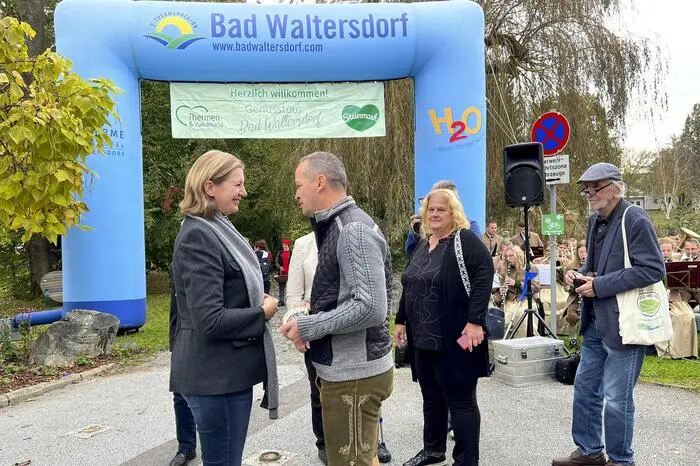 Das neue Leuchtturmprojekt der Region konnte mit einer großzügigen Leader-Förderung umgesetzt werden. „Uns ist es wichtig, dass wir den sanften Tourismus in unserer Region fördern und das Angebot stetig attraktiveren“, freute sich der Vorsitzende der Kurkommission Bürgermeister Johann Fiedler über das große Besucherinteresse. 