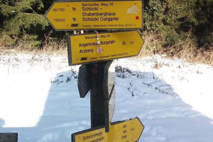 Aber auch vom Schöcklkreuz weg lässt sich der Gipfel erwandern.