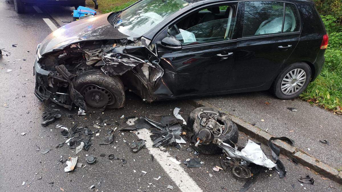 An beiden Unfallfahrzeugen entstand Totalschaden