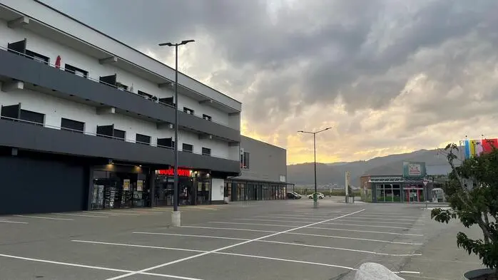 In das Gebäude nahe der S 36 sind längst Menschen eingezogen 