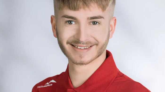 Friseur Marcel Brandtner (20) von Intercoiffeur Mayer in Graz. Erwartungen und Ziele für die Berufs-WM? "Von Erwartungen kann man noch gar nicht sprechen! Es ist einfach großartig dabei zu sein! Mein Lebensmotto ist es, sich von der Masse abzuheben und genau das werde ich bei WorldSkills 2017 auch versuchen und mir selbst treu bleiben!"