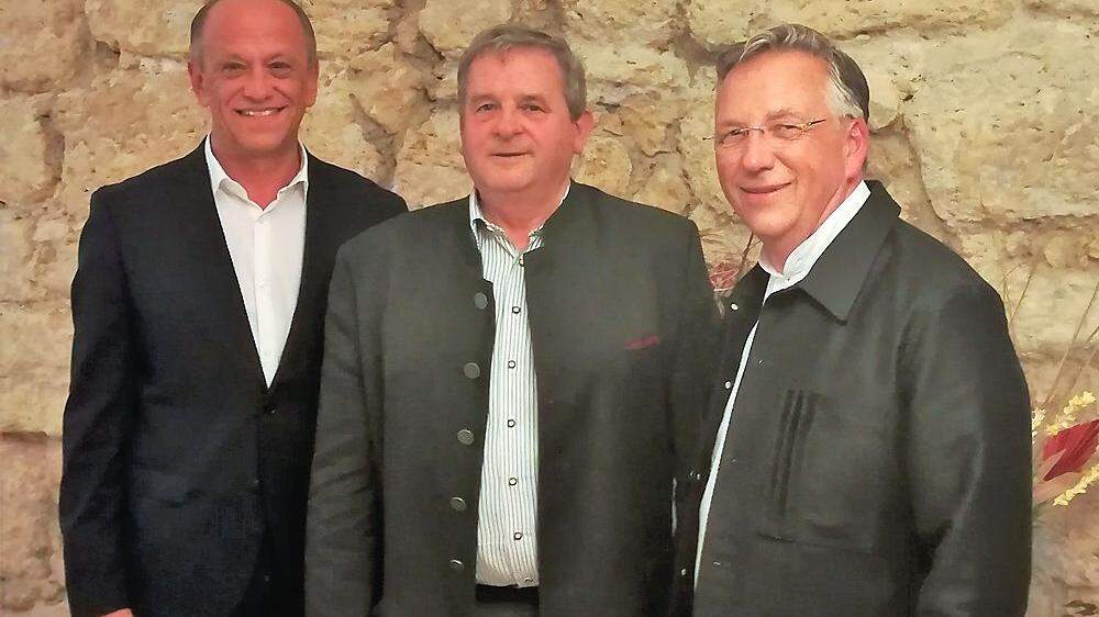 Heinrich Schmidlechner (Mi.) hört 2020 als Bürgermeister von Bad Radkersburg auf. Karl Lautner (re.) soll ihn beerben. Er und Franz Trebitsch sollen als Doppelspitze die Wahl für die VP gewinnen.
