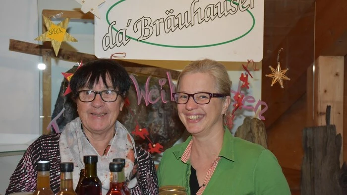 Rund 20 Bäuerinnen aus der Region sorgten mit ihren selbst hergestellten Produkten für Adventstimmung im Holzmuseum.