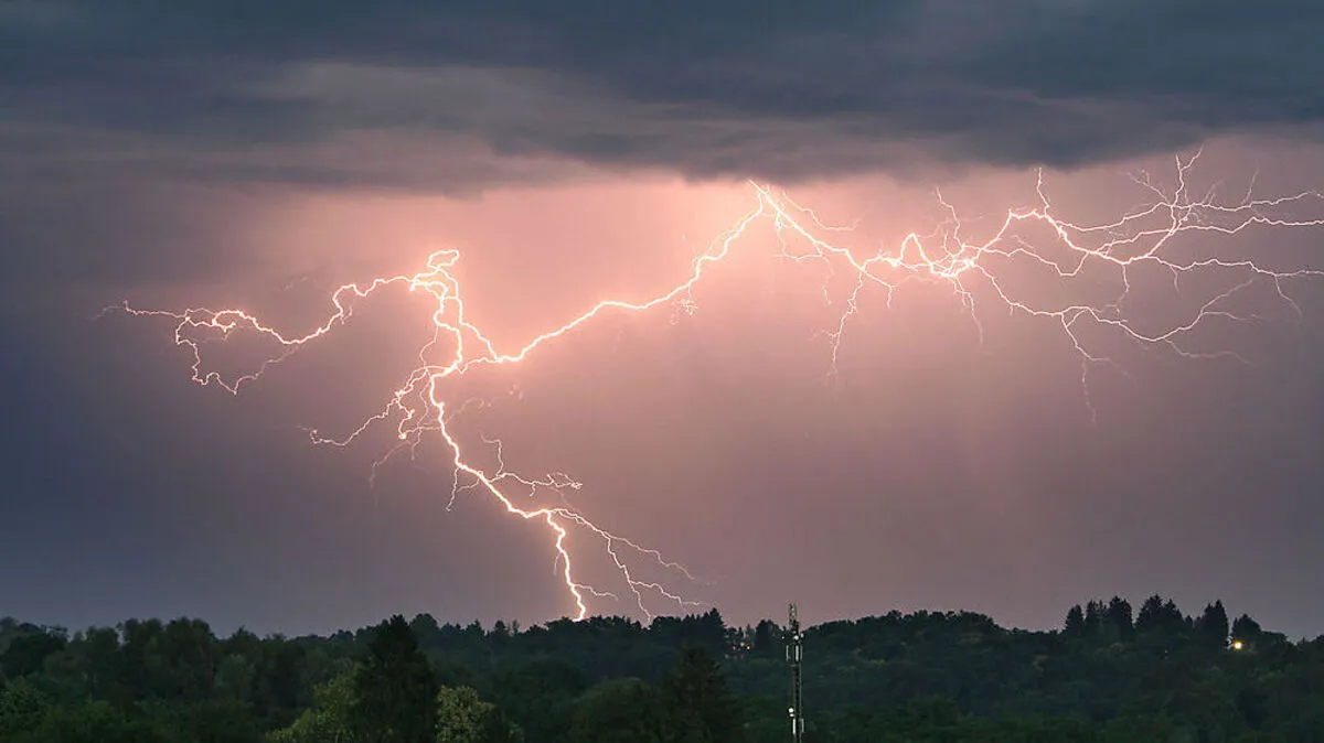 Es drohen Gewitter (Symbolbild)