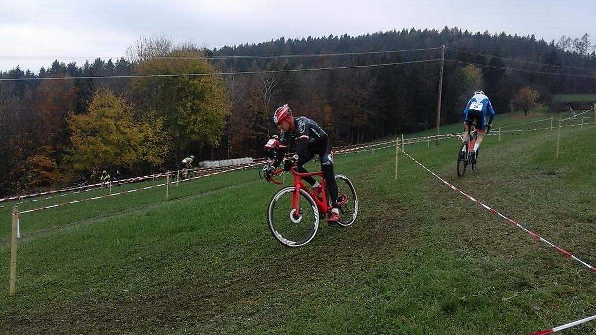 Beim Radcross ist Hermann Mandler eine ganz große Nummer: In seiner Klasse holte er den ersten Platz 