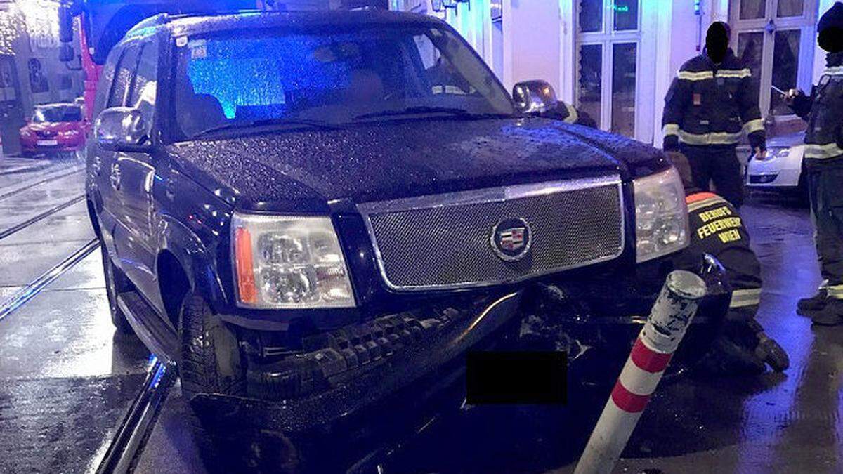 Der 43-jährige Unfalllenker hatte bereits vor einer Woche den Führerschein abgeben müssen, gab die Polizei bekannt