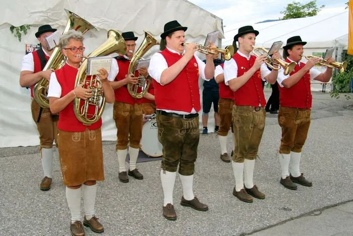 Für den Einmarsch der Wehren und den Festakt, zeichnete die Blasmusik Maria Rojach, mit Kapellmeister Manfred Gönitzer verantwortlich. 