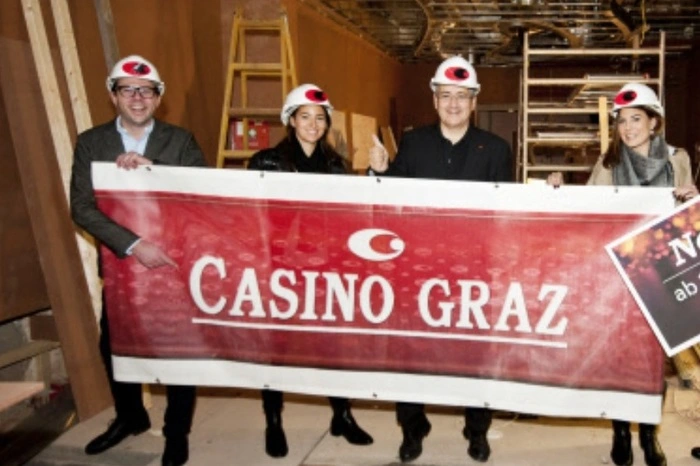 Casino-Direktor Andreas Sauseng baut wieder um: Wurde die Casinofläche 2015 erweitert (Foto), wird nun. . .