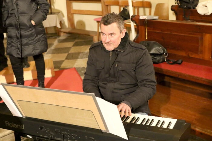 ... sowie Thomas Trinkl am Klavier. 