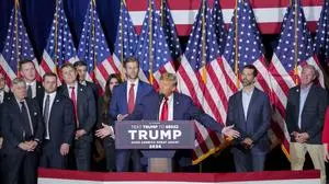 News: 2024 Iowa Caucus Jan 15, 2024 Des Moines, IA, USA-Former President Donald Trump speaks Monday, Jan. 15, 2024, at the Trump caucus night watch party at the Iowa Events Center in Des Moines. Des Moines Iowa United States of America, EDITORIAL USE ONLY PUBLICATIONxINxGERxSUIxAUTxONLY Copyright: xZachxBoyden-Holmesx 20240115_jca_usa_181