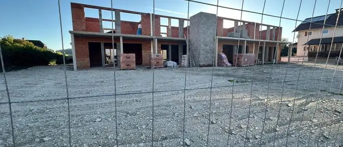 Seit Monaten wurde auf der Baustelle kein Arbeiter mehr gesehen