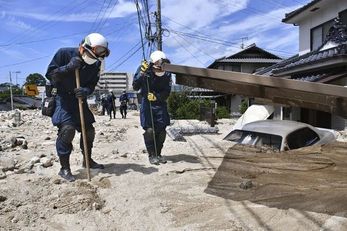 Ende vergangener Woche hatten heftige Regenfälle im Westen und Zentrum Japans schwere Überschwemmungen und Erdrutsche verursacht.