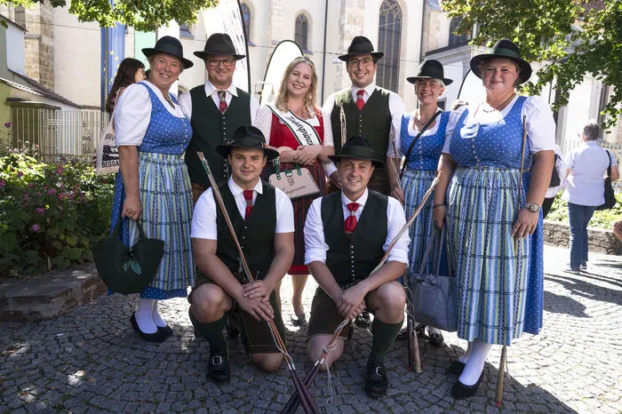 Klicken Sie sich durch die weitern Bilder...