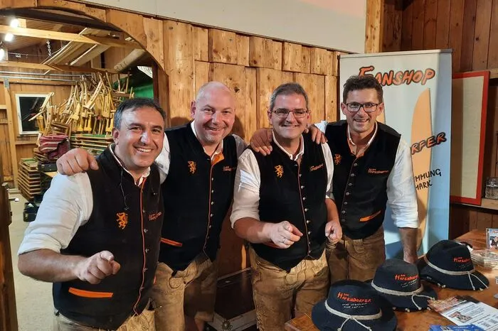 Auftakt zum Fest machten die "Die Hafendorfer": Harald Willingshofer, Peter Bischof, Helmut Pfandl und Georg Grassegger.