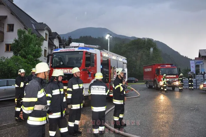 An dieser "etwas anderen Funkübung nahmen 70 Feuerwehrmänner und -frauen der Feuerwehren Pusarnitz, Göriach, Sachsenburg, Obergottesfeld und der Betriebsfeuerwehr Hasslacher teil.