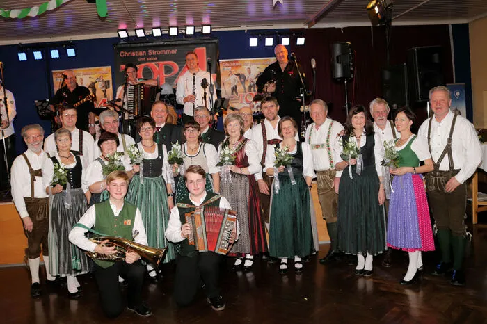 Klicken Sie sich durch die Fotos vom Steirerball in Söding!