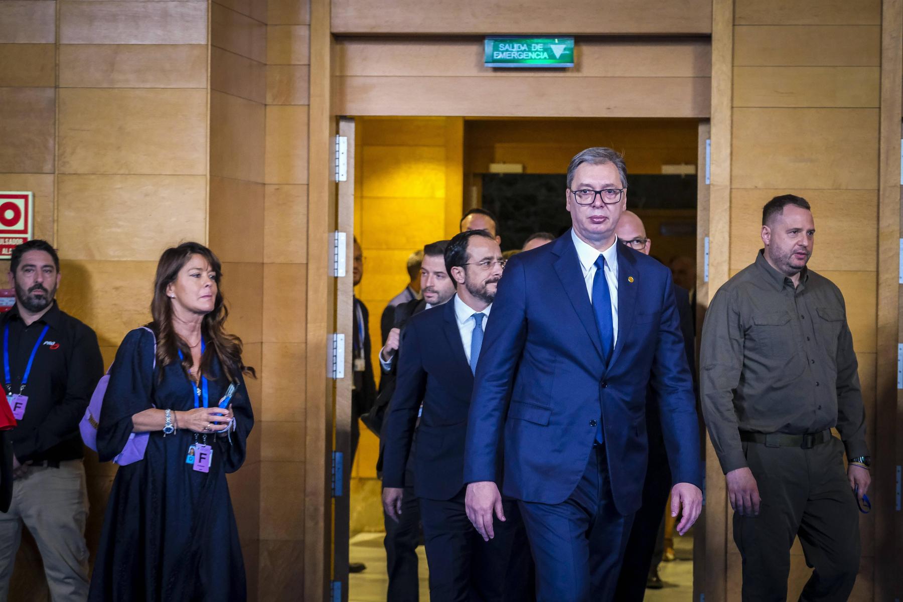 Zaradi "turistov ostrostrelcev" v Bosni je bil ovaden srbski predsednik Vučić