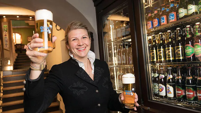 Isabella Edler eröffnet nach einmonatiger Umbaupause ihr Glöckl Bräu neu
