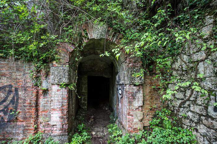 Die Ruinen auf dem Colle di Osoppo sind frei zugänglich